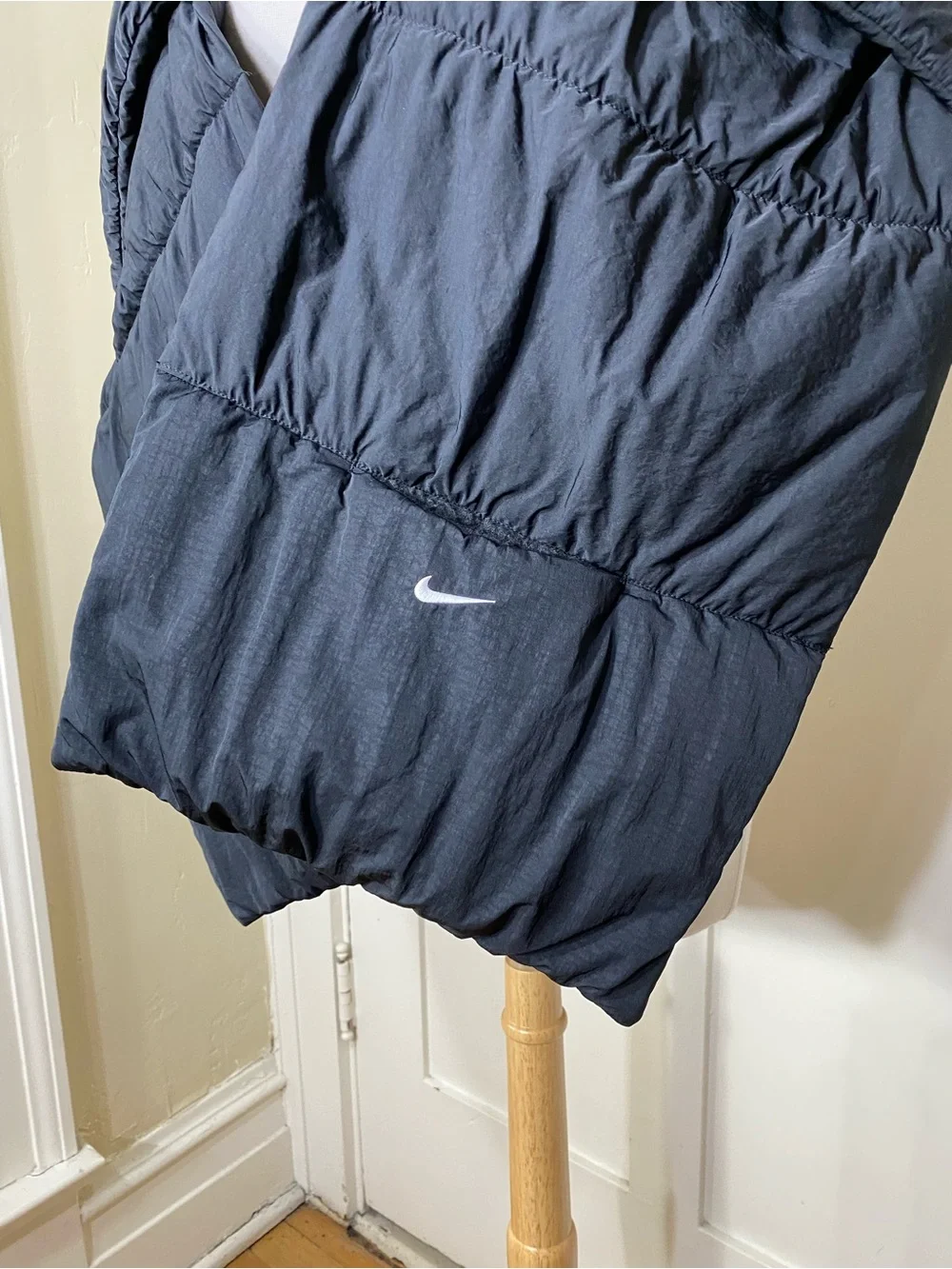 Nike Therma-FIT Black Quilted Down Wrap Neck Scarf One Size